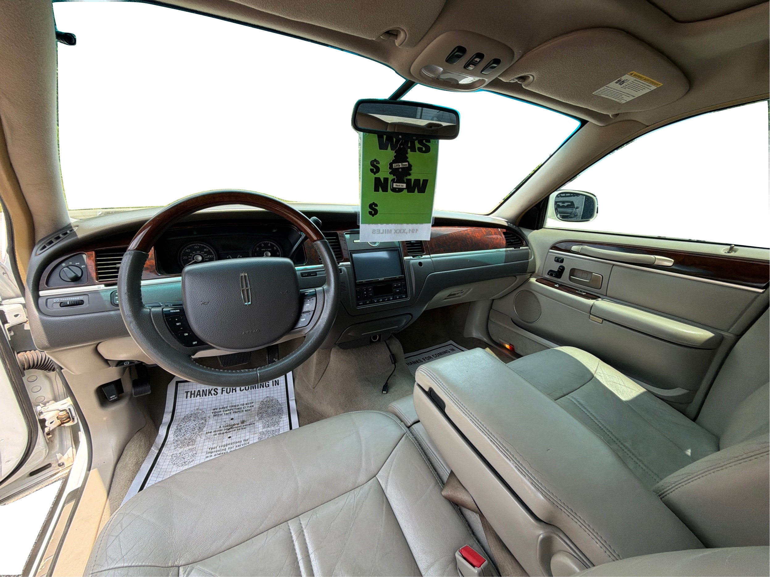 lincoln town car 2006 1LNHM82V66Y646695 image lincoln town car 2006 1LNHM82V66Y646695 image